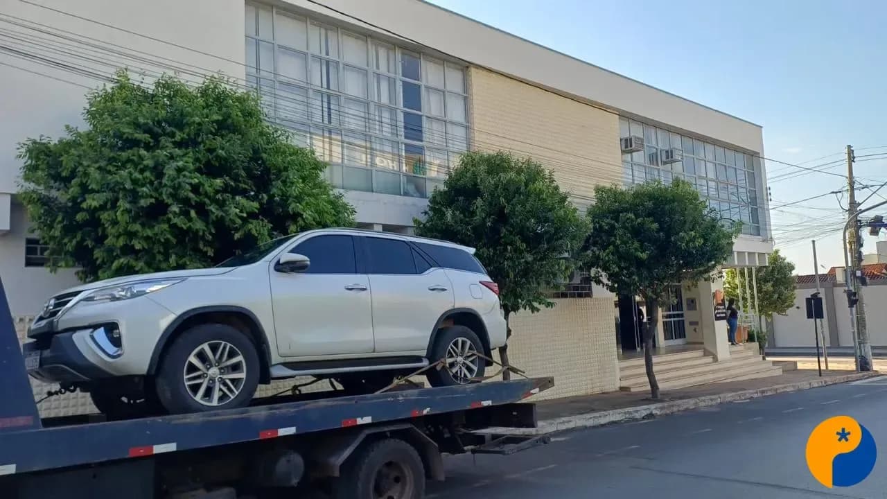 PRF recupera SW4 furtada em Belo Horizonte e prende motorista sem CNH na BR-040, em João Pinheiro